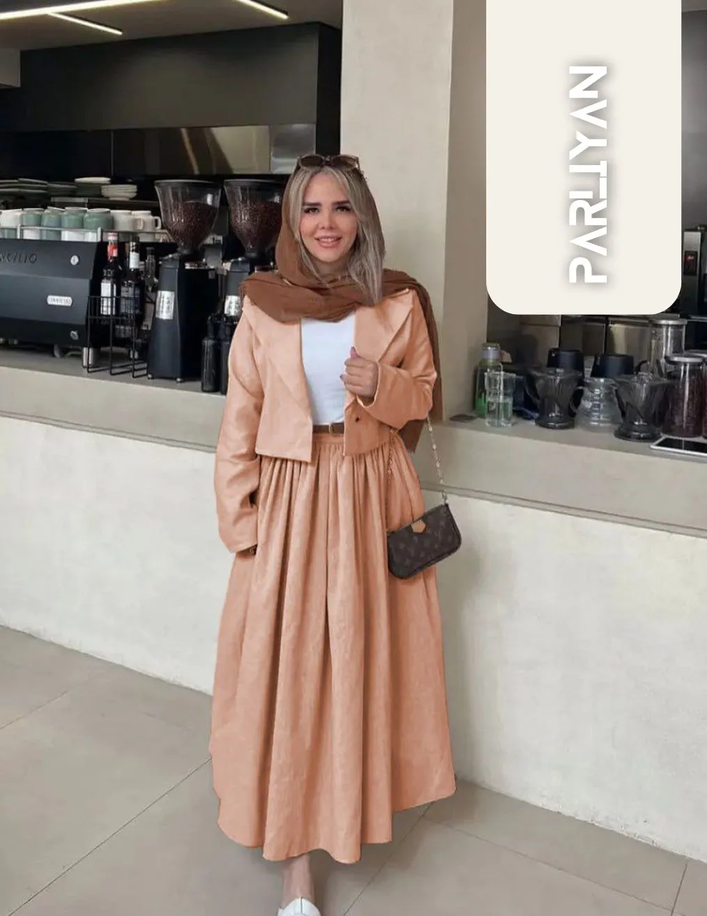 کت و دامن فریسایز مزونی